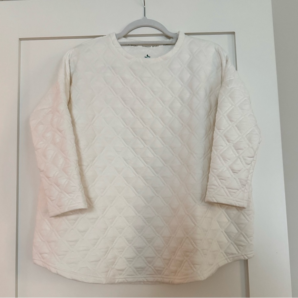 NWOT Tuckernuck White Quilted Pullover Top Women’s